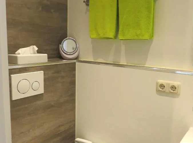 Appartamento Weiss, Sandra Weiss *