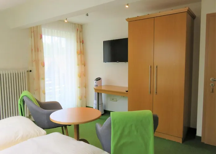 Weiss, Sandra Weiss * Füssen