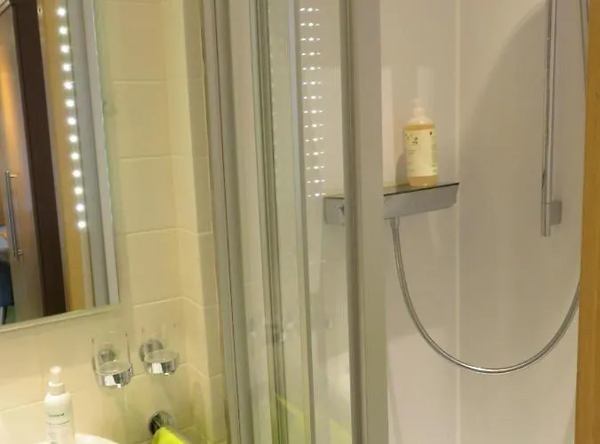 Weiss, Sandra Weiss * Füssen