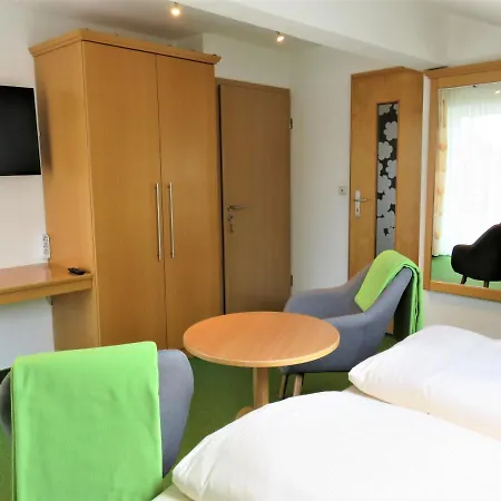 Weiss, Sandra Weiss Appartement