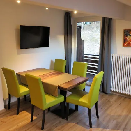 Weiss, Sandra Weiss Füssen