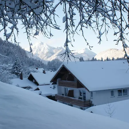 Appartement Weiss, Sandra Weiss *