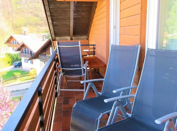 Διαμέρισμα Weiss, Sandra Weiss