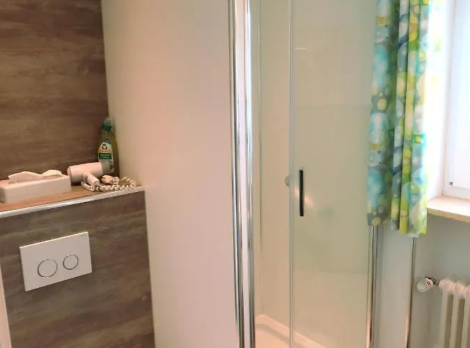 Weiss, Sandra Weiss Fussen